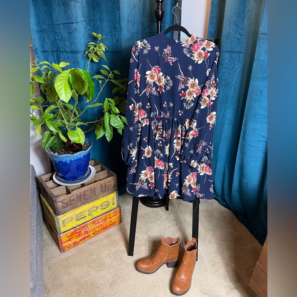 XL Navy Blue Floral Long Sleeved Mini Dress